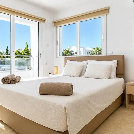 Villa Narcissos 3 *